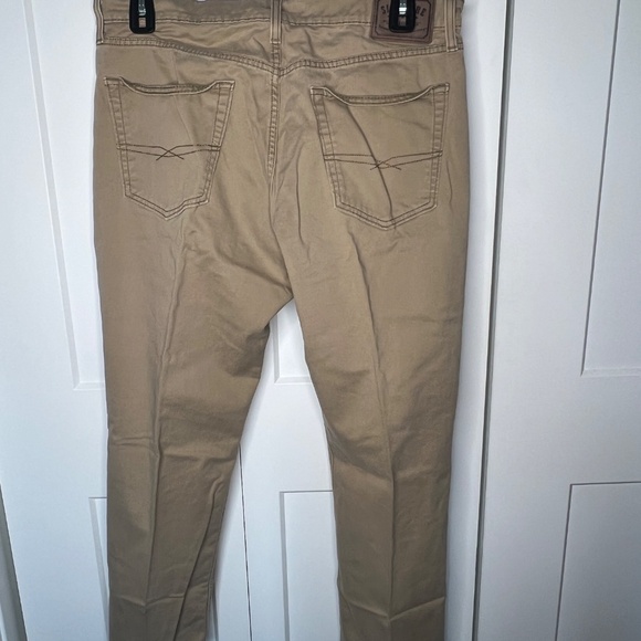 Signature by Levi Athletic Tan Straight Leg Pants Men's Size 36 x 30 - Picture 4 of 7